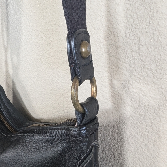 The Sak Black Pebbled Leather Shoulder Bag - Picture 8 of 11